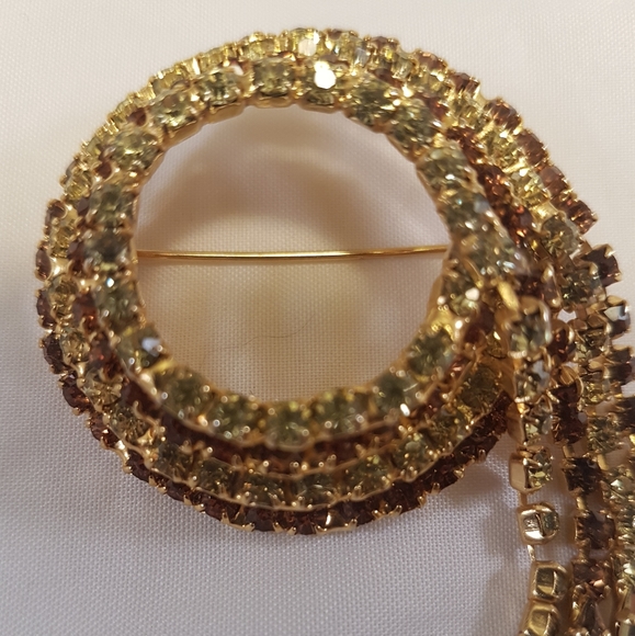 Vintage Brooch - Picture 2 of 5